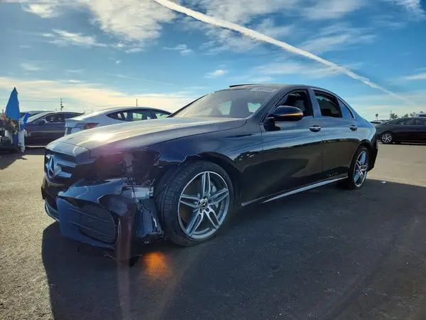 WDDZF4JB0JA470043 2018 MERCEDES-BENZ E-KLASSE - Image 1