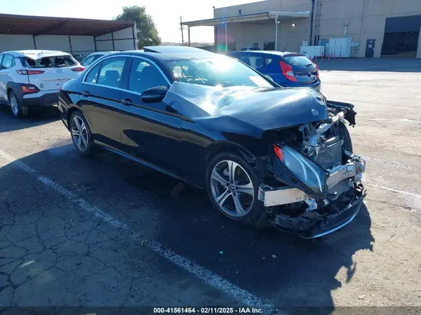 WDDZF4JB0KA490116 2019 MERCEDES-BENZ E-KLASSE - Image 1