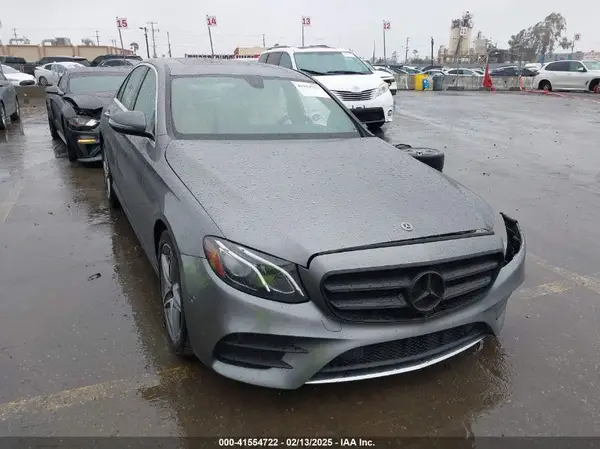 WDDZF4JB0KA513409 2019 MERCEDES-BENZ E-KLASSE - Image 1