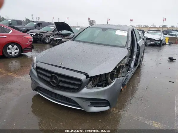 WDDZF4JB0KA513409 2019 MERCEDES-BENZ E-KLASSE - Image 2