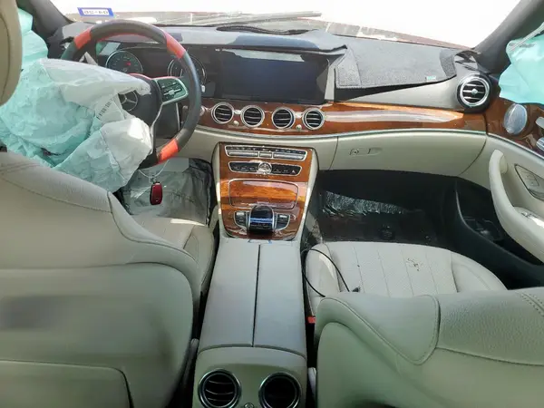 WDDZF4JB0KA519565 2019 MERCEDES-BENZ E-KLASSE - Image 8