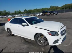 WDDZF4JB0KA577529 2019 MERCEDES-BENZ E-KLASSE