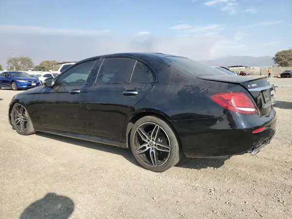 WDDZF4JB0KA580107 2019 MERCEDES-BENZ E-KLASSE - Image 2