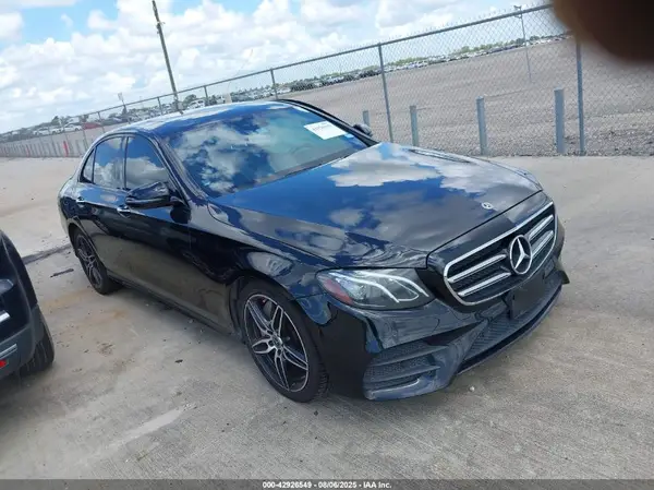 WDDZF4JB0KA600212 2019 MERCEDES-BENZ E-KLASSE - Image 1
