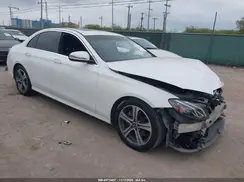 WDDZF4JB0KA677081 2019 MERCEDES-BENZ E-KLASSE