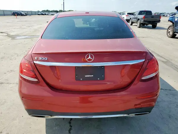2019 MERCEDES-BENZ E-KLASSE auction photo 6