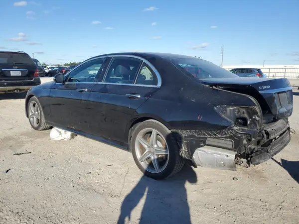 WDDZF4JB1HA010609 2017 MERCEDES-BENZ E-KLASSE - Image 2