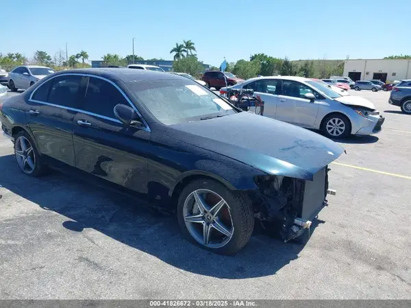 WDDZF4JB1HA017124 2017 MERCEDES-BENZ E-KLASSE - Image 1