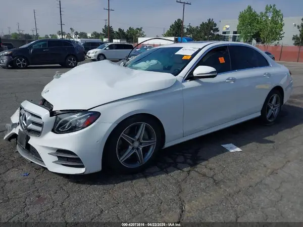 WDDZF4JB1HA032951 2017 MERCEDES-BENZ E-KLASSE - Image 2