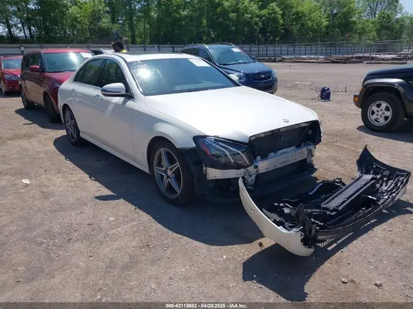 WDDZF4JB1HA037227 2017 MERCEDES-BENZ E-KLASSE - Image 1