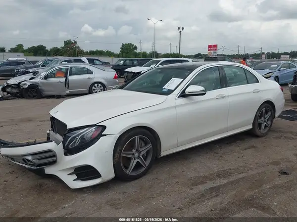 WDDZF4JB1HA041018 2017 MERCEDES-BENZ E-KLASSE - Image 2