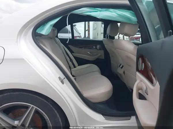 WDDZF4JB1HA041018 2017 MERCEDES-BENZ E-KLASSE - Image 8