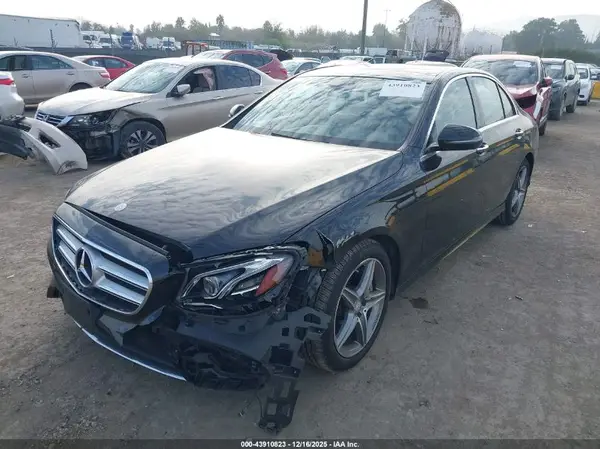 WDDZF4JB1HA046722 2017 MERCEDES-BENZ E-KLASSE - Image 2