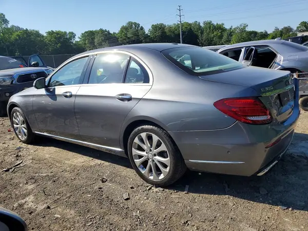 WDDZF4JB1HA078604 2017 MERCEDES-BENZ E-KLASSE - Image 2