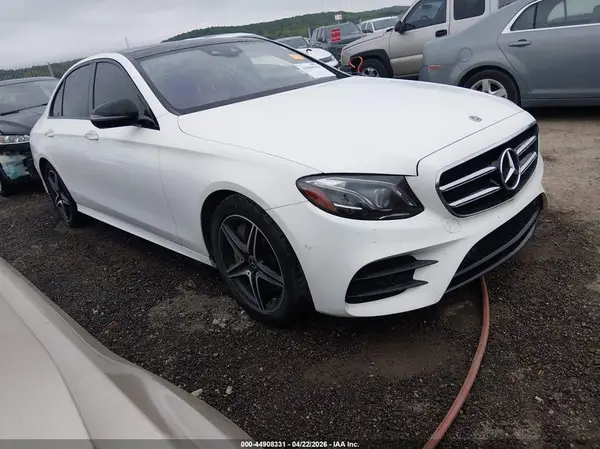 WDDZF4JB1JA321219 2018 MERCEDES-BENZ E-KLASSE - Image 1