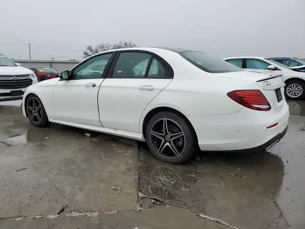 WDDZF4JB1JA362224 2018 MERCEDES-BENZ E-KLASSE - Image 2