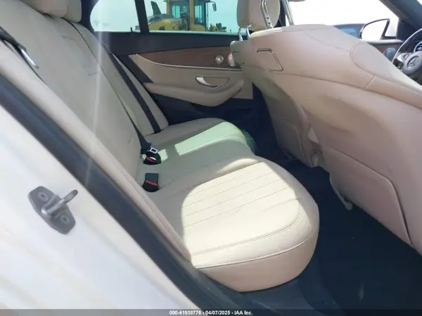 WDDZF4JB1JA447600 2018 MERCEDES-BENZ E-KLASSE - Image 8