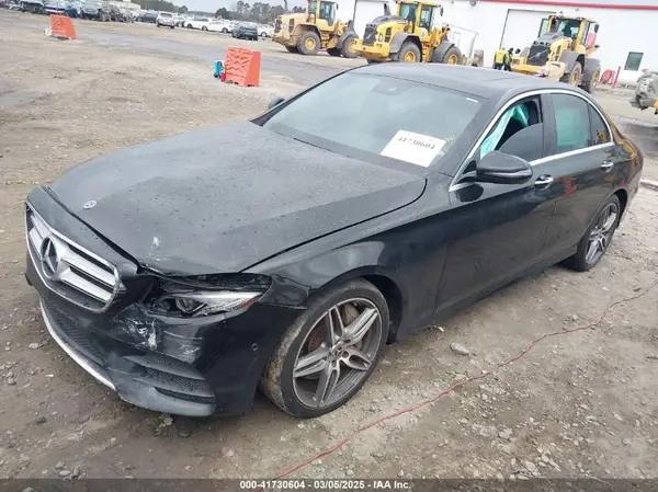 WDDZF4JB1JA454711 2018 MERCEDES-BENZ E-KLASSE - Image 2