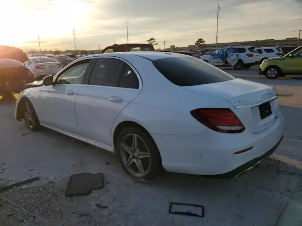 WDDZF4JB2HA023126 2017 MERCEDES-BENZ E-KLASSE - Image 2