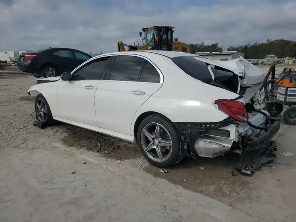 WDDZF4JB2HA024969 2017 MERCEDES-BENZ E-KLASSE - Image 2