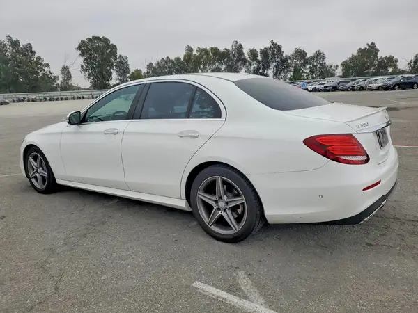WDDZF4JB2HA035146 2017 MERCEDES-BENZ E-KLASSE - Image 2