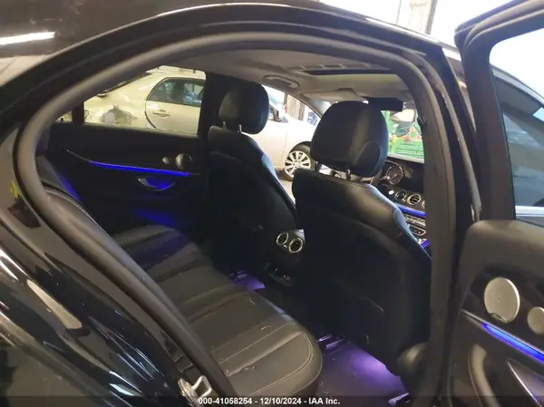 WDDZF4JB2HA068583 2017 MERCEDES-BENZ E-KLASSE - Image 8