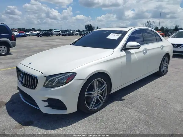 WDDZF4JB2HA068776 2017 MERCEDES-BENZ E-KLASSE - Image 2