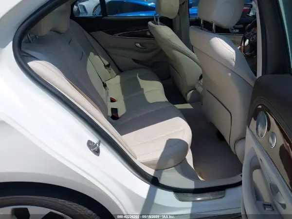 WDDZF4JB2HA076604 2017 MERCEDES-BENZ E-KLASSE - Image 8