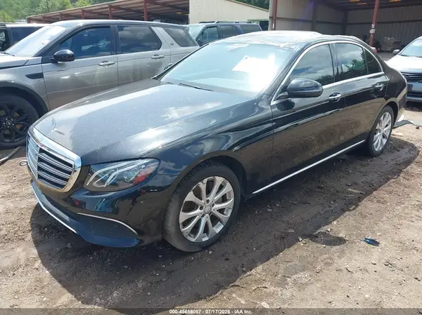 WDDZF4JB2HA082029 2017 MERCEDES-BENZ E-KLASSE - Image 2