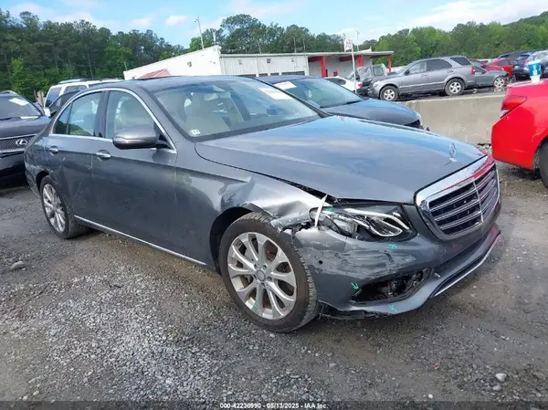 WDDZF4JB2HA104854 2017 MERCEDES-BENZ E-KLASSE - Image 1