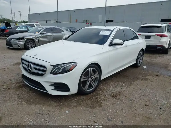 WDDZF4JB2HA104966 2017 MERCEDES-BENZ E-KLASSE - Image 2