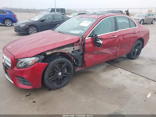 WDDZF4JB2HA152287 2017 MERCEDES-BENZ E-KLASSE - Image 2