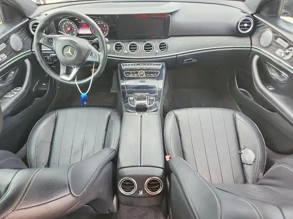 2017 MERCEDES-BENZ E-KLASSE auction photo 8