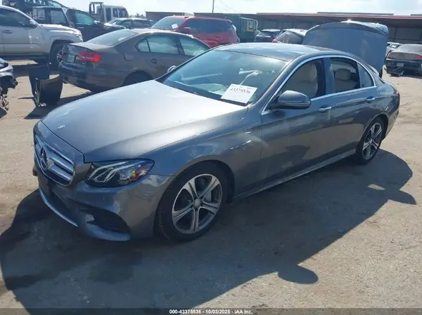 WDDZF4JB2HA171339 2017 MERCEDES-BENZ E-KLASSE - Image 2