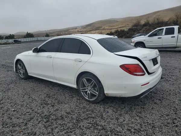 WDDZF4JB2HA174936 2017 MERCEDES-BENZ E-KLASSE - Image 2