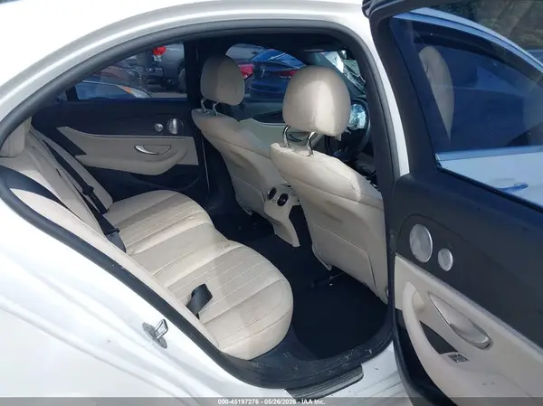 WDDZF4JB2HA272672 2017 MERCEDES-BENZ E-KLASSE - Image 8