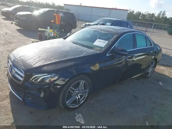 WDDZF4JB2JA328888 2018 MERCEDES-BENZ E-KLASSE - Image 2
