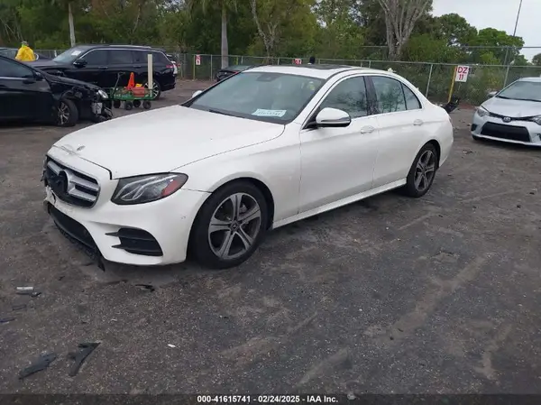 WDDZF4JB2JA350535 2018 MERCEDES-BENZ E-KLASSE - Image 2