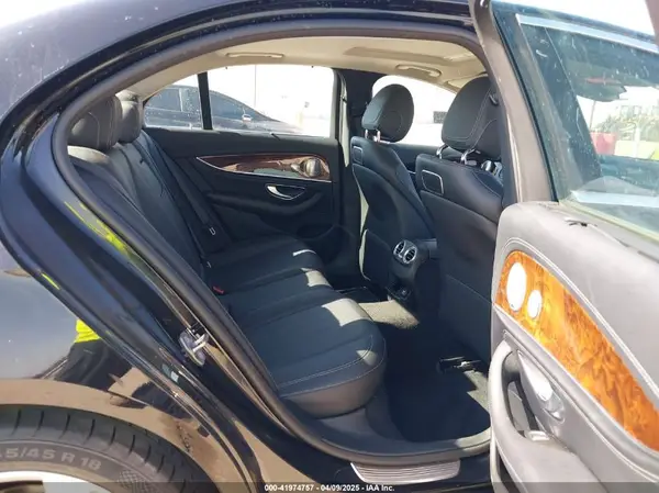 WDDZF4JB2JA351345 2018 MERCEDES-BENZ E-KLASSE - Image 8
