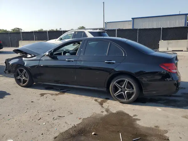 WDDZF4JB2JA379646 2018 MERCEDES-BENZ E-KLASSE - Image 2