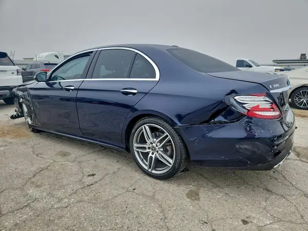 WDDZF4JB2JA453003 2018 MERCEDES-BENZ E-KLASSE - Image 2
