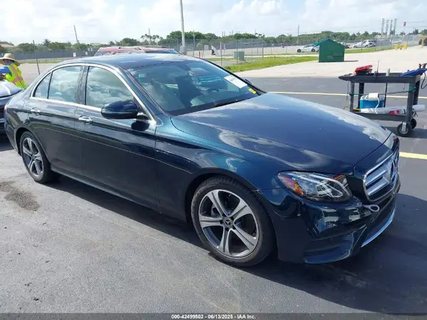 WDDZF4JB2JA460520 2018 MERCEDES-BENZ E-KLASSE - Image 1