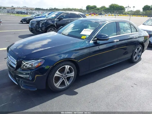 WDDZF4JB2JA460520 2018 MERCEDES-BENZ E-KLASSE - Image 2