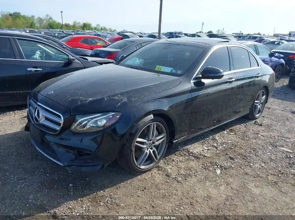 WDDZF4JB2KA503013 2019 MERCEDES-BENZ E-KLASSE - Image 2