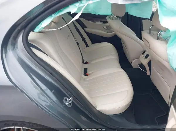 WDDZF4JB2KA605928 2019 MERCEDES-BENZ E-KLASSE - Image 8