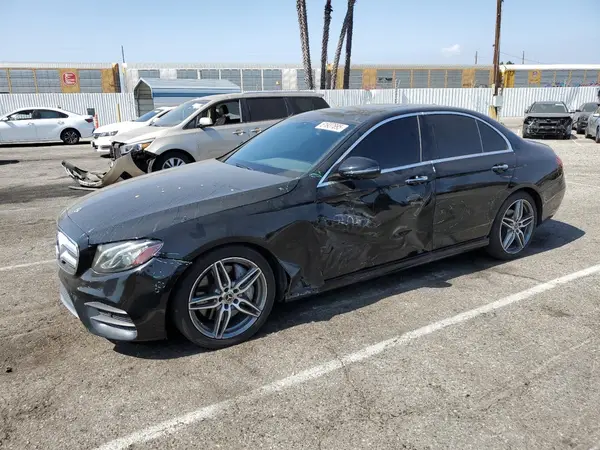WDDZF4JB2KA623409 2019 MERCEDES-BENZ E-KLASSE - Image 1