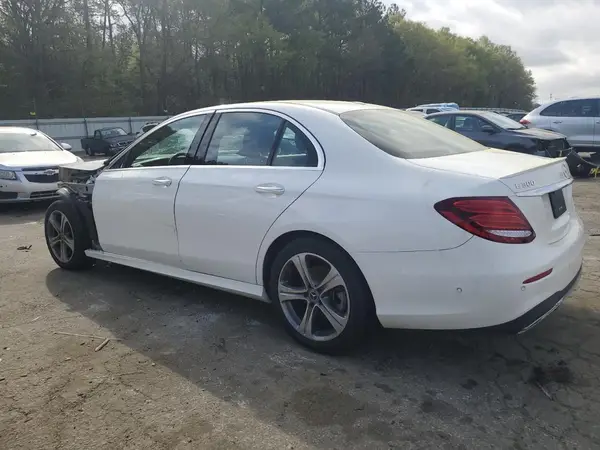 WDDZF4JB2KA635060 2019 MERCEDES-BENZ E-KLASSE - Image 2