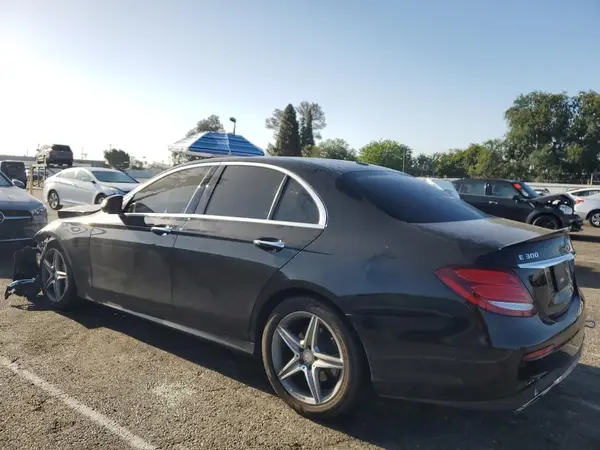 WDDZF4JB3HA016671 2017 MERCEDES-BENZ E-KLASSE - Image 2