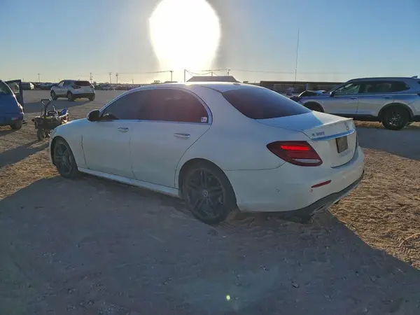 WDDZF4JB3HA032370 2017 MERCEDES-BENZ E-KLASSE - Image 2