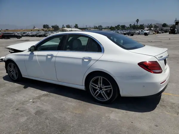 WDDZF4JB3HA042526 2017 MERCEDES-BENZ E-KLASSE - Image 2